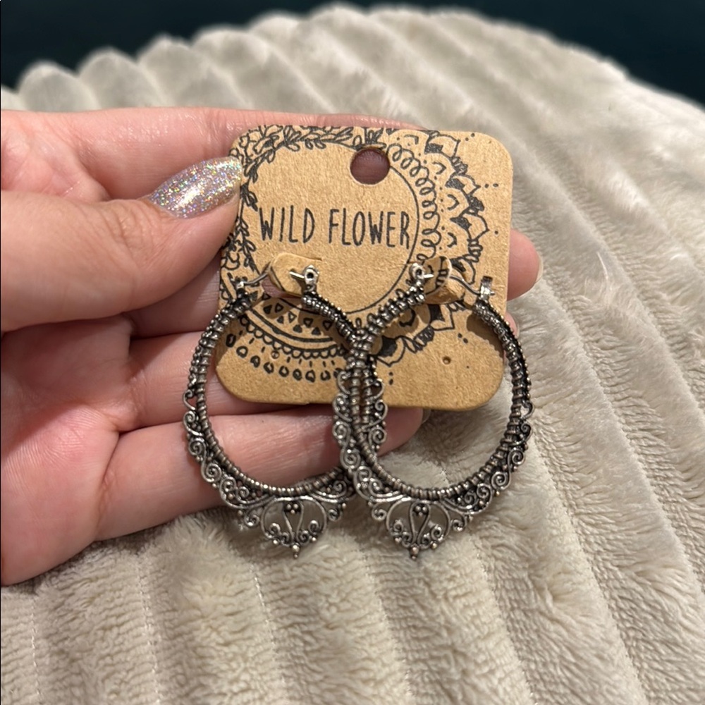 Silver Filigree Hoop Earrings